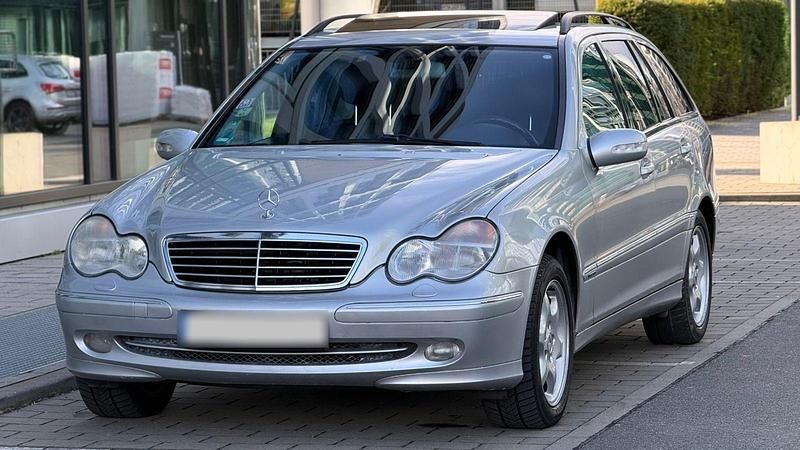Gebraucht Mercedes C320 Avantgarde 218 PS (160 kW) 2001 Silber Kombi