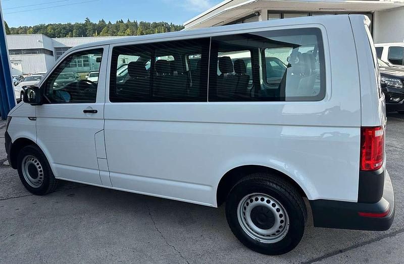 Gebraucht VW Transporter 150 PS (110 kW) 2018 Candyweiss Van