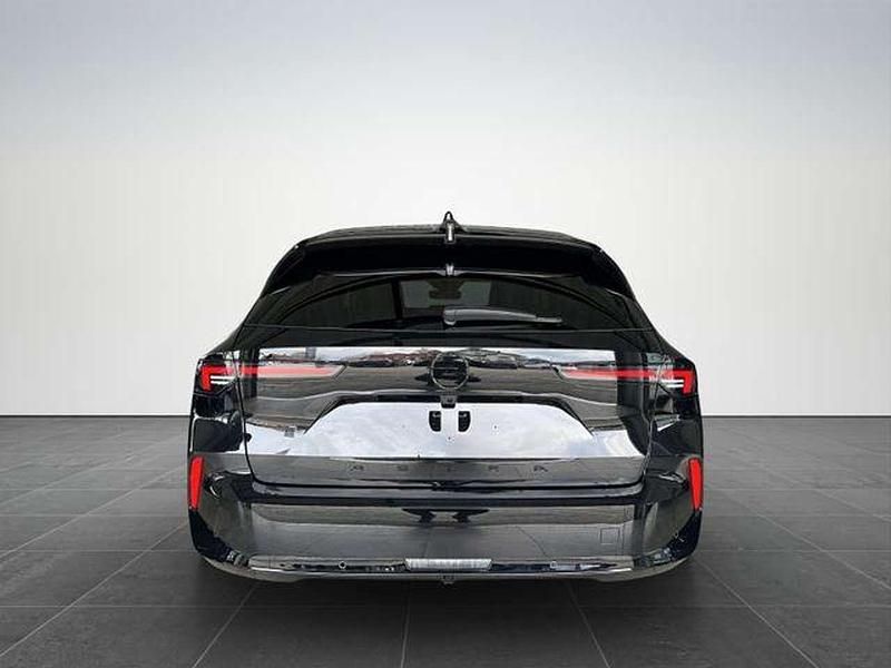 Neu Opel Astra 131 PS (96 kW) 2025 Schwarz Kombi