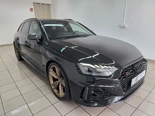 Używany Audi RS4 Exclusive 450 KM (330 kW) 2021 Czarny Kombi
