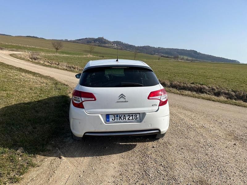 Gebraucht Citroën C4 PureTech 131 PS (96 kW) 2014 Weiß Limousine