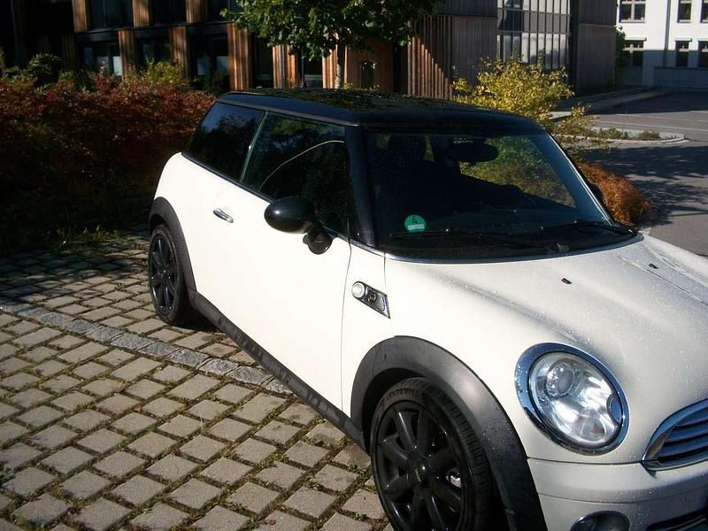 Gebraucht Mini Cooper 120 PS (88 kW) 2010 Weiß Kleinwagen