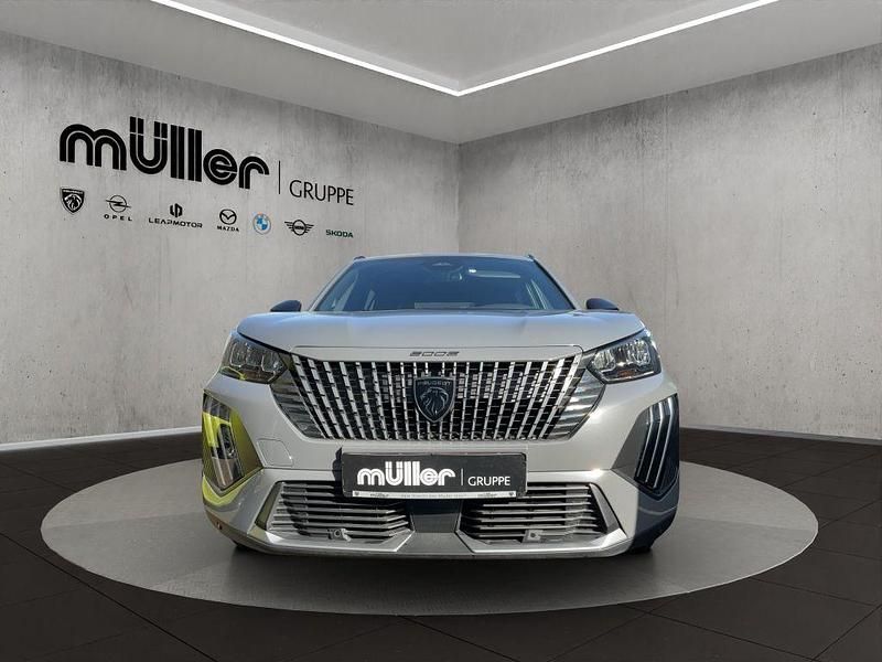 Neu Peugeot e-2008 Allure 114 kW (156 PS) 2025 Grau SUV