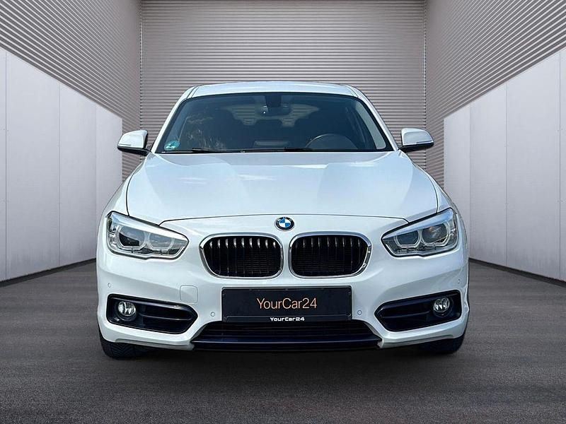 Gebraucht BMW 118 Sport Line 150 PS (110 kW) 2015 Weiß Kleinwagen