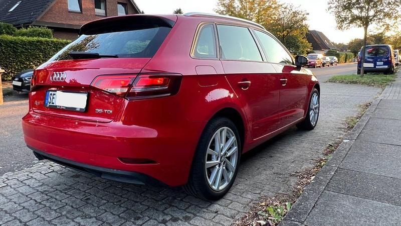Gebraucht Audi A3 150 PS (110 kW) 2020 Rot Limousine