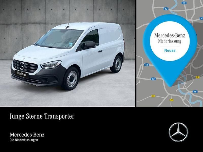 Weiß Gebraucht 2022 Mercedes Citan 108 Van / Kleinbus | 17.826 € (Etwas zu teuer) - Bild 1/4