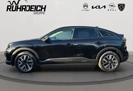 Neu Citroën C4 PureTech 131 PS (96 kW) 2025 Schwarz SUV