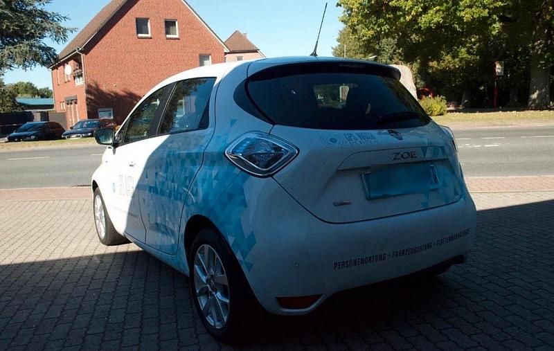 Gebraucht Renault Zoe LIMITED 52 kW (71 PS) 2019 Weiß Kleinwagen