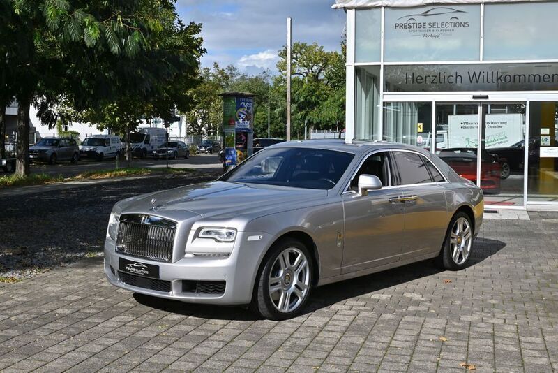 Premiere silver Gebraucht 2018 Rolls Royce Ghost Limousine | 165.900 € - Bild 1/4