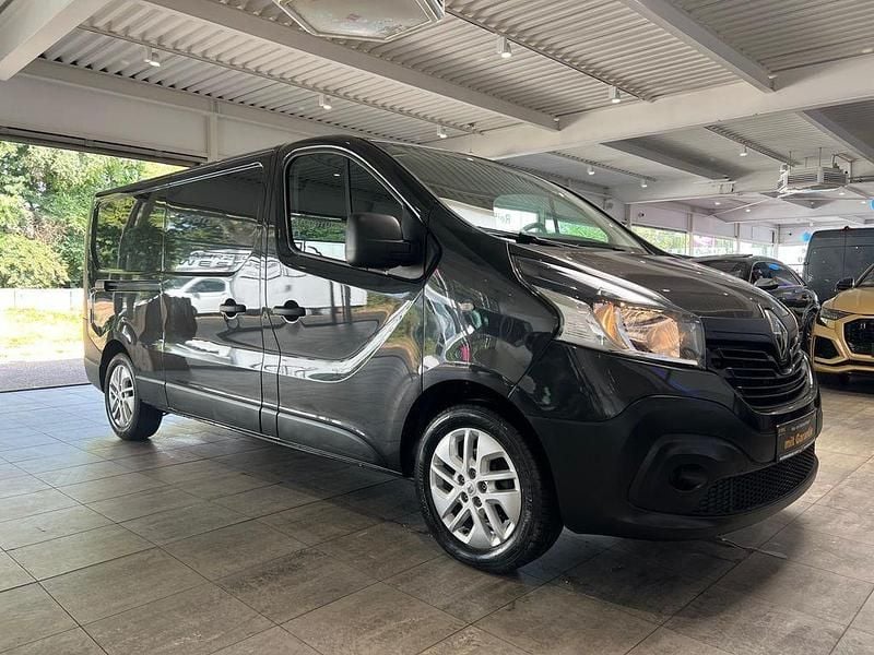 Schwarz Gebraucht 2017 Renault Trafic Van | 14.490 € (Fairer Preis) - Bild 1/4