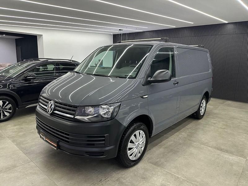 Gebraucht VW Transporter 102 PS (75 kW) 2016 Grau Van