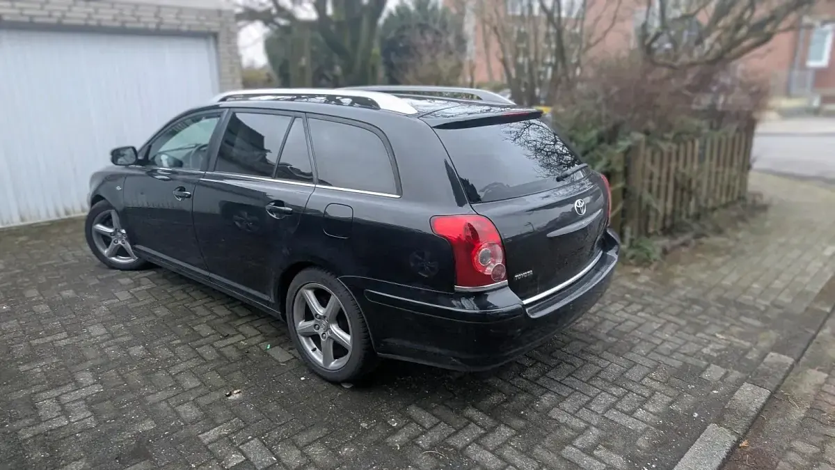 Gebraucht Toyota Avensis 177 PS (130 kW) 2008 Schwarz Kombi