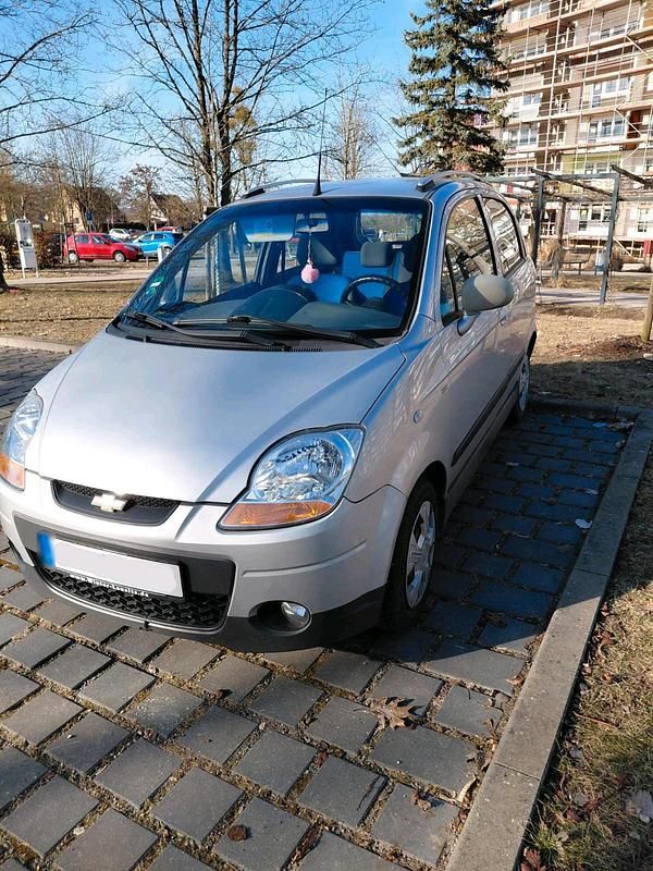 Gebraucht Chevrolet Matiz 67 PS (49 kW) 2009 Silber Kleinwagen