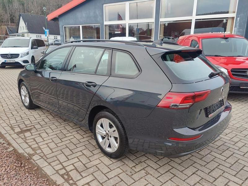 Gebraucht VW Golf VIII Life 116 PS (85 kW) 2022 Grau Kombi