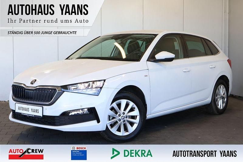 Weiß Gebraucht 2024 Skoda Scala Tour Kleinwagen | 18.289 € (Superpreis) - Bild 1/4