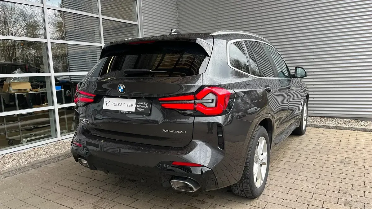Gebraucht BMW X3 Performance 286 PS (210 kW) 2024 Sophistograu brillanteffekt SUV