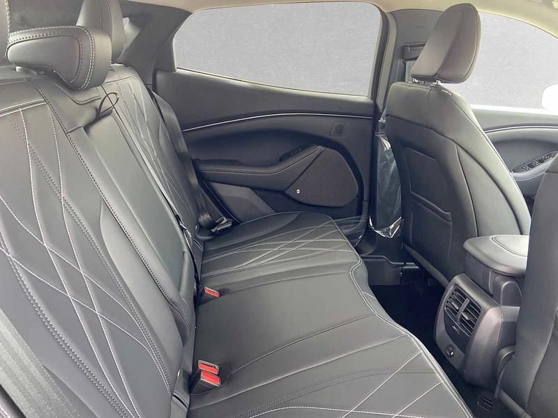 Gebraucht Ford Mustang Mach-E Basis 197 kW (269 PS) 2023 Weiss SUV