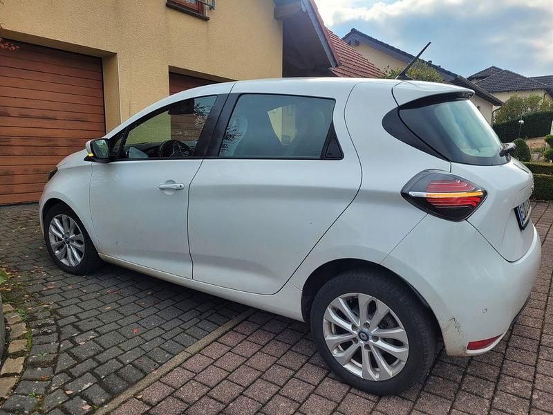 Weiß Gebraucht 2021 Renault Zoe Experience Kleinwagen | 13.500 € (Fairer Preis) - Bild 1/1