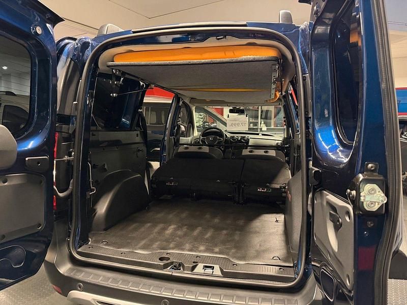 Gebraucht Dacia Dokker Stepway 131 PS (96 kW) 2019 Blau Van / Kleinbus