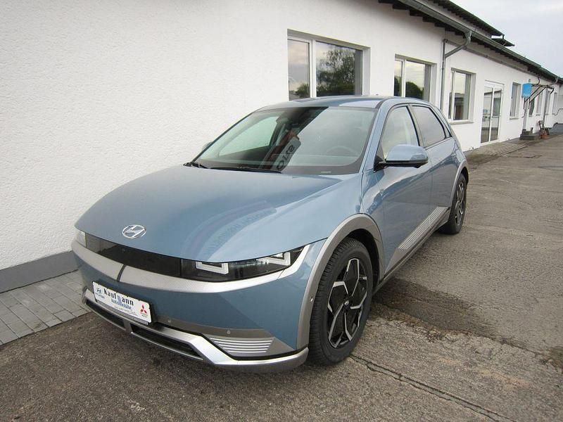 Lucid blue Gebraucht 2024 Hyundai Ioniq Techniq Kleinwagen | 39.990 € (Fairer Preis) - Bild 1/4