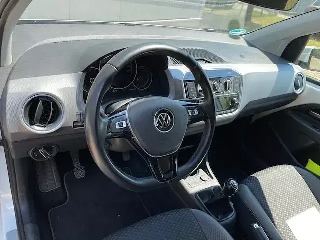 Gebraucht VW up! Active 65 PS (47 kW) 2023 Pure white Kleinwagen