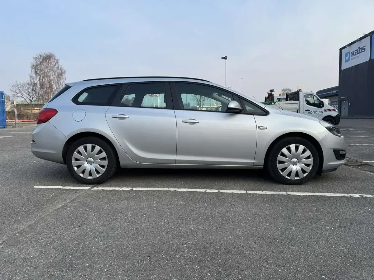 Gebraucht Opel Astra Eco 110 PS (80 kW) 2014 Silber Kombi