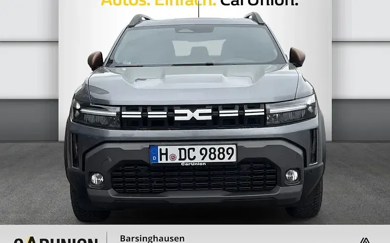 Używany Dacia Duster Extreme 131 KM (96 kW) 2025 Szary Sedan/Limuzyna