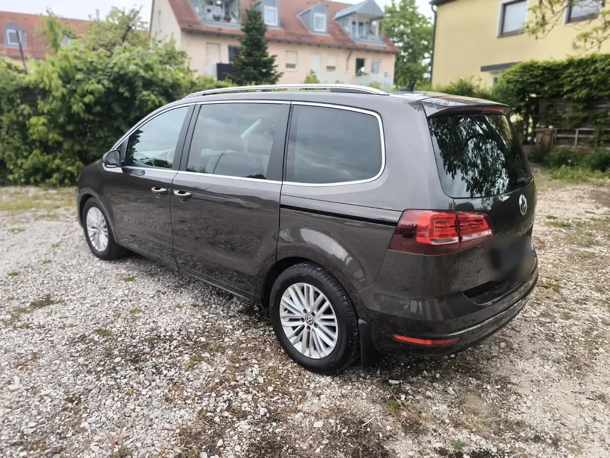 Gebraucht VW Sharan Highline 184 PS (135 kW) 2016 Grau Van / Kleinbus