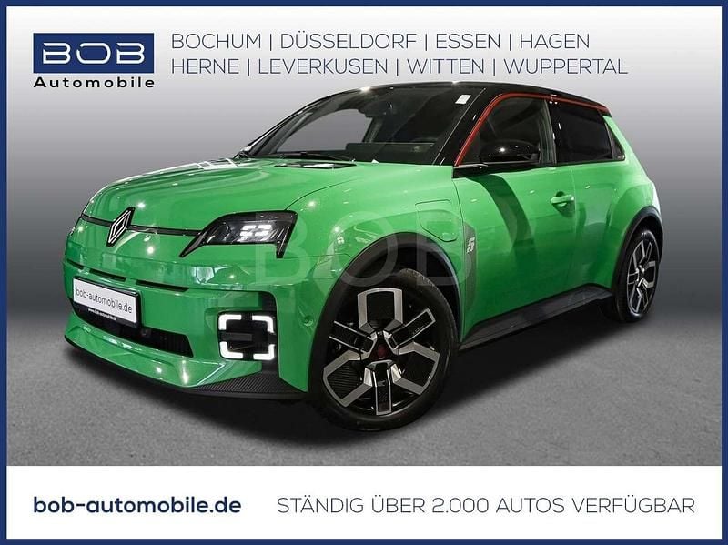 Pop green! + dach black pearl Gebraucht 2025 Renault 5 E-Tech Komfort Kleinwagen | 32.555 € (Fairer Preis) - Bild 1/3