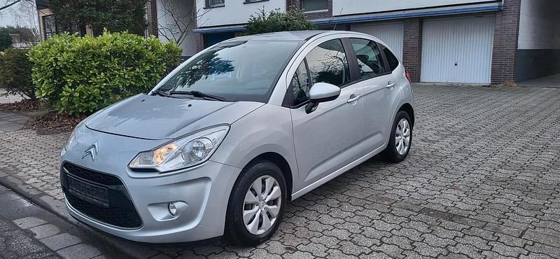 Silber Gebraucht 2011 Citroën C3 Kleinwagen | 2.990 € (Fairer Preis) - Bild 1/4