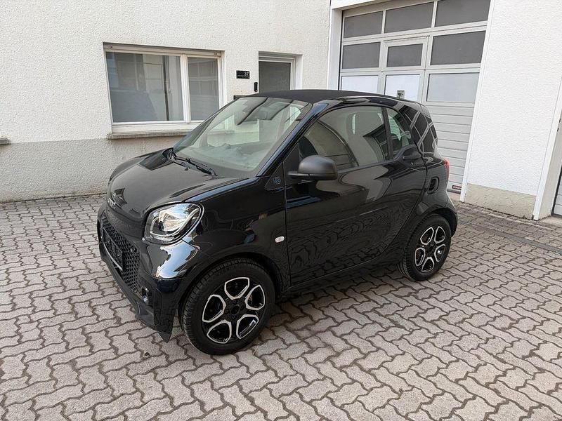 Schwarz Gebraucht 2022 Smart ForTwo Electric Drive Coupé | 10.490 € (Guter Preis) - Bild 1/4
