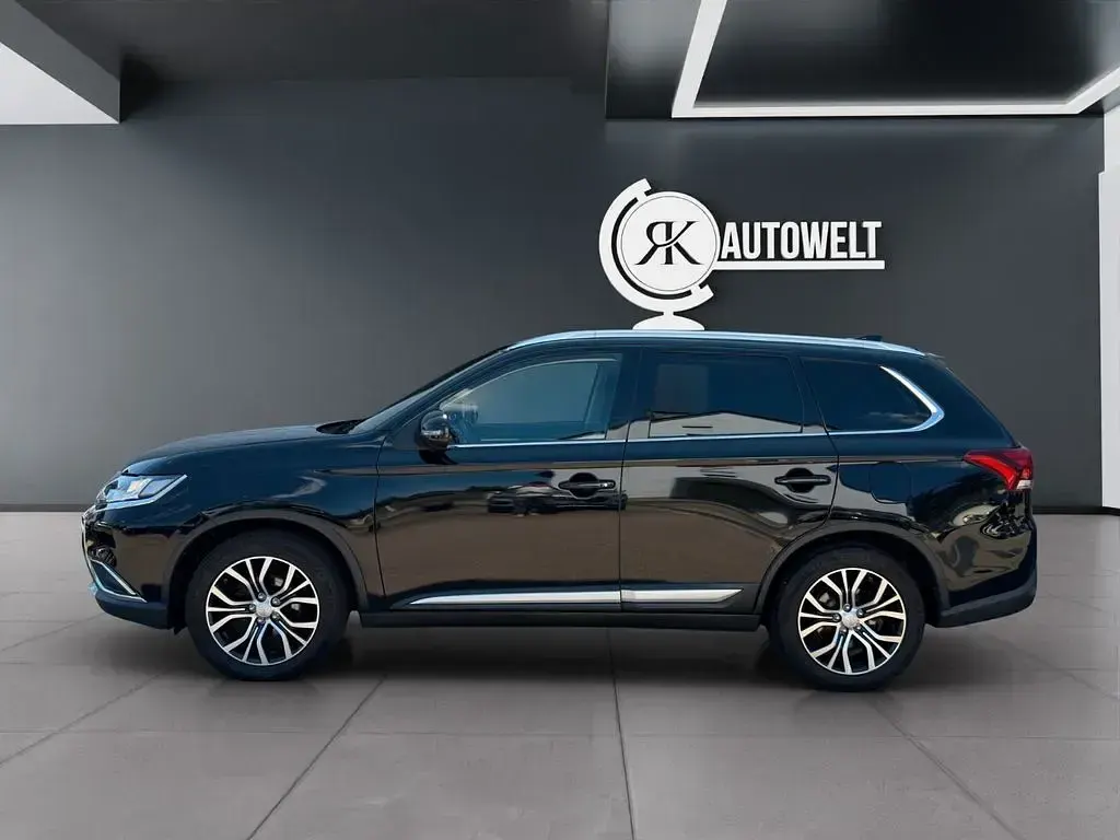 Gebraucht Mitsubishi Outlander Top 150 PS (110 kW) 2018 Schwarz SUV