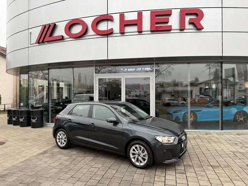 Manhattangrau metallic Gebraucht 2024 Audi A1 Advanced Plus Limousine | 22.890 € (Guter Preis) - Bild 1/4