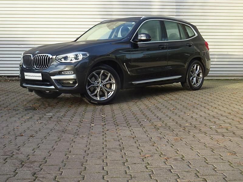 Grau Gebraucht 2019 BMW X3 xLine SUV | 31.925 € (Guter Preis) - Bild 1/4