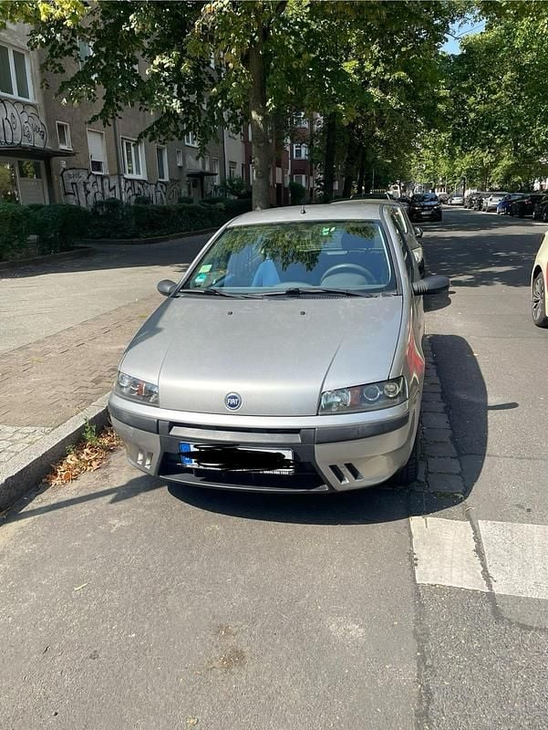 Silber Gebraucht 2001 Fiat Punto Kleinwagen | 1.000 € - Bild 1/4