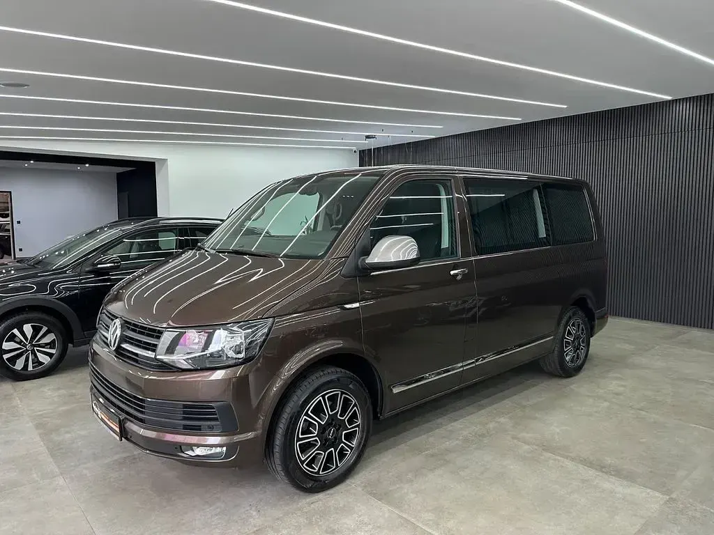 Gebraucht VW T6 Trendline 150 PS (110 kW) 2017 Chestnut brown Van