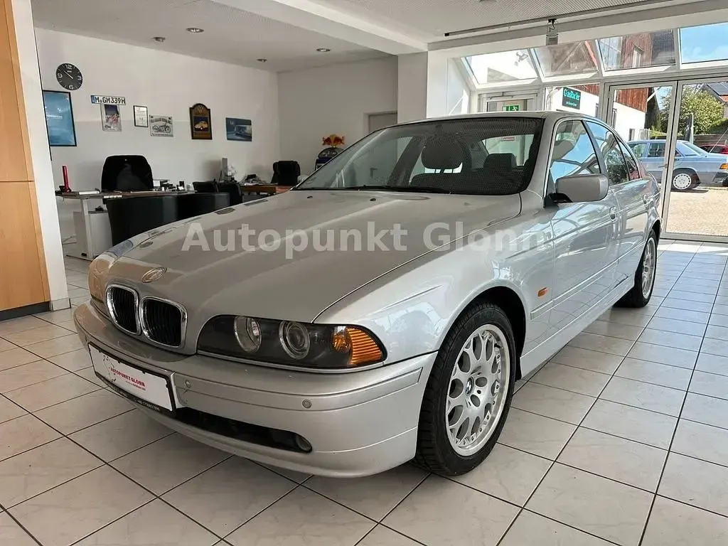 Gebraucht BMW 525 Basis 192 PS (141 kW) 2002 Silber Limousine