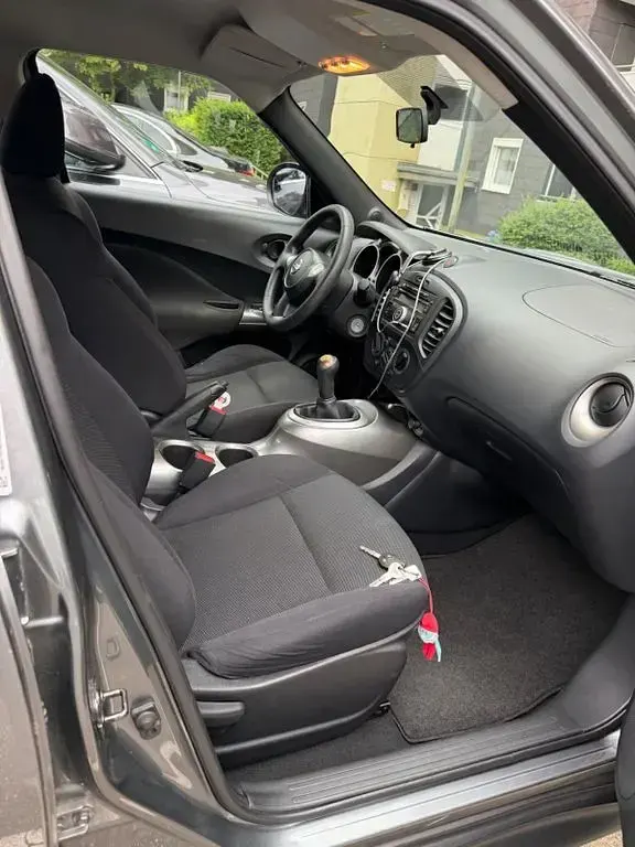 Gebraucht Nissan Juke Visia 117 PS (86 kW) 2013 Grau SUV