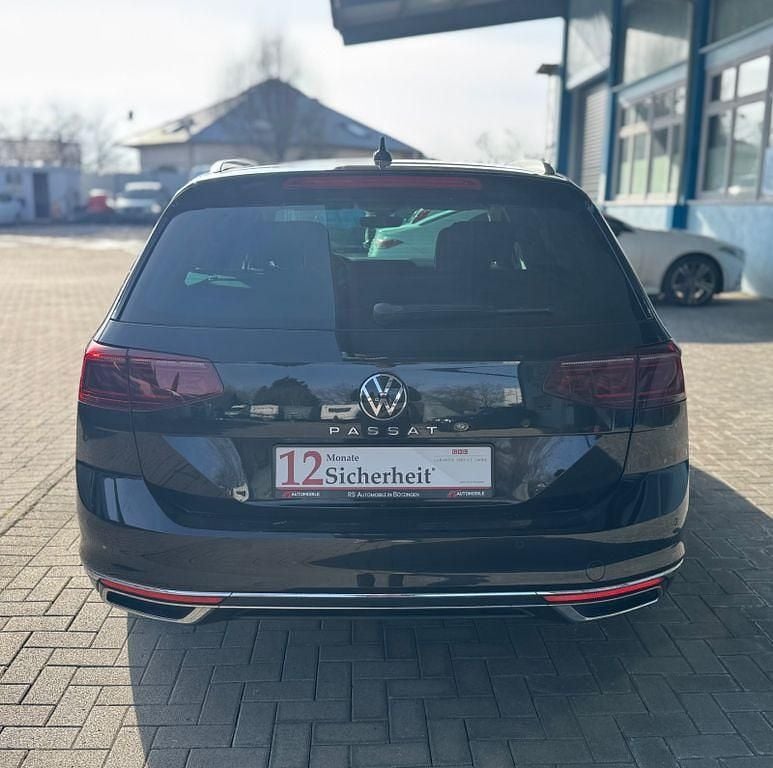 Używany VW Passat Elegance 150 KM (110 kW) 2021 Czarny Kombi