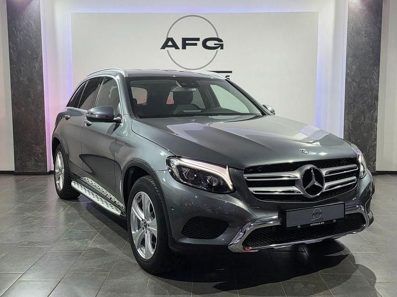 Gebraucht Mercedes GLC250 204 PS (150 kW) 2017 Grau SUV