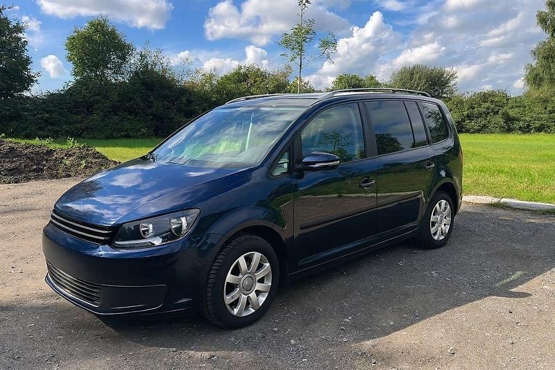 Blau Gebraucht 2011 VW Touran Style Van / Kleinbus | 5.750 € (Guter Preis) - Bild 1/4