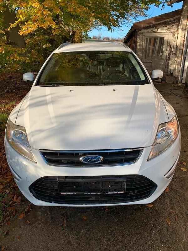 Gebraucht 2014 Ford Mondeo Kombi | 2.150 € - Bild 1/4