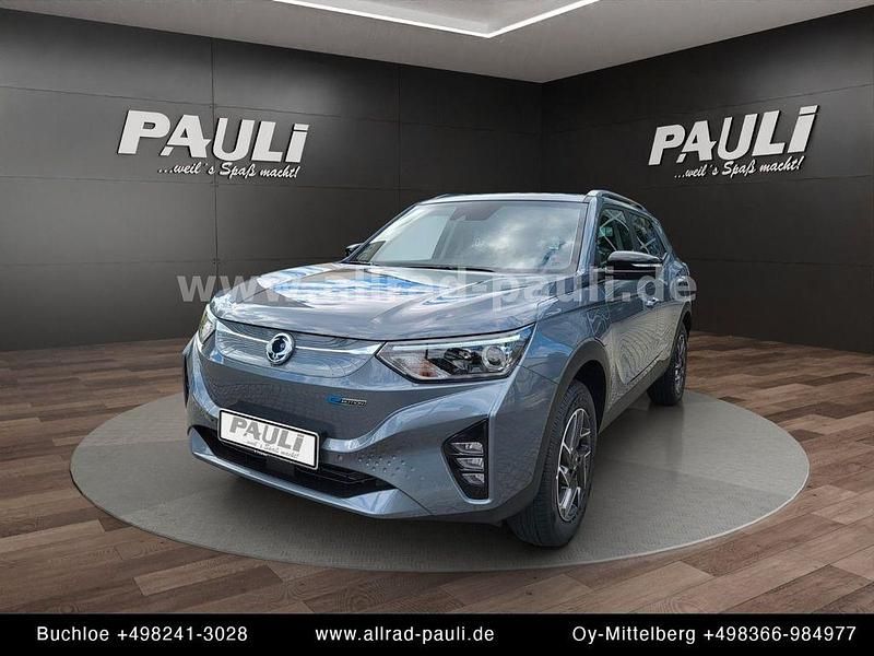 Grau Gebraucht 2024 Ssangyong (KGM) Korando SUV | 29.990 € (Teuer) - Bild 1/4