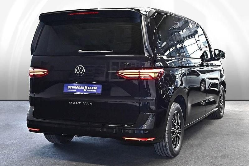 Neu VW Multivan Goal 150 PS (110 kW) 2026 Schwarz Van