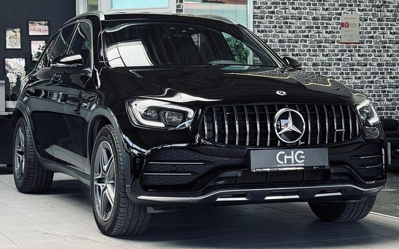 Schwarz Gebraucht 2020 Mercedes GLC43 AMG AMG SUV | 44.990 € (Guter Preis) - Bild 1/4