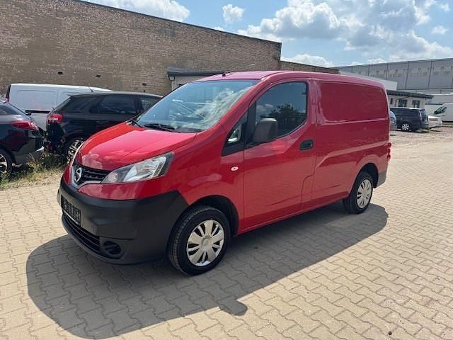 Rot Gebraucht 2017 Nissan NV200 Van | 6.999 € (Superpreis) - Bild 1/4