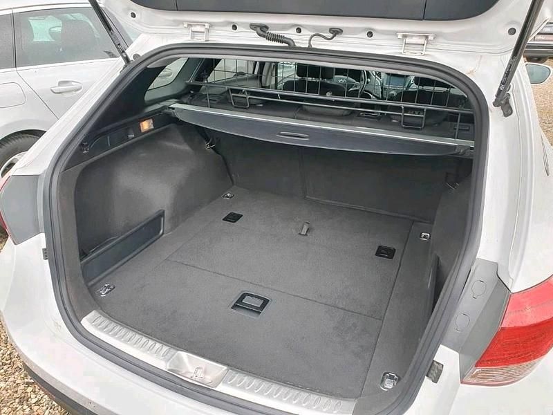 Gebraucht Hyundai i40 140 PS (102 kW) 2016 Weiß Kombi