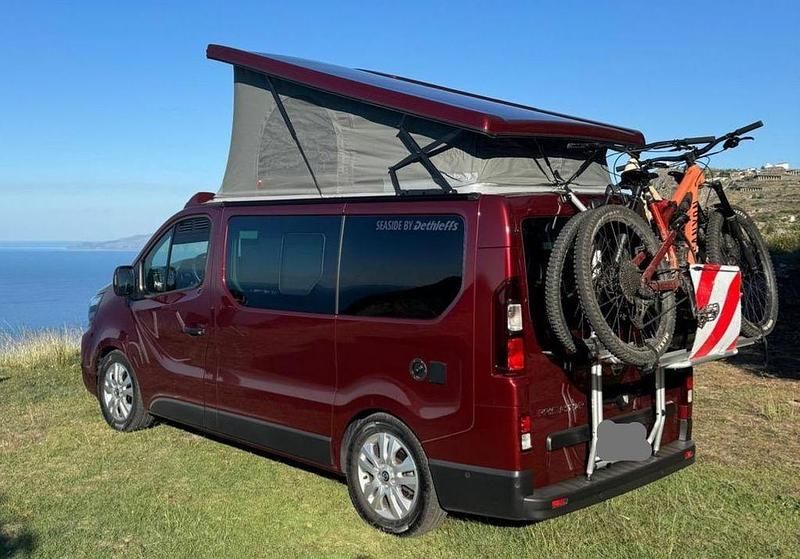 Rot Gebraucht 2024 Nissan Primastar Van / Kleinbus | 49.990 € - Bild 1/4