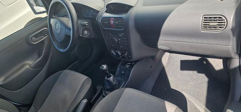 Gebraucht Opel Combo 75 PS (55 kW) 2010 Weiß Van / Kleinbus