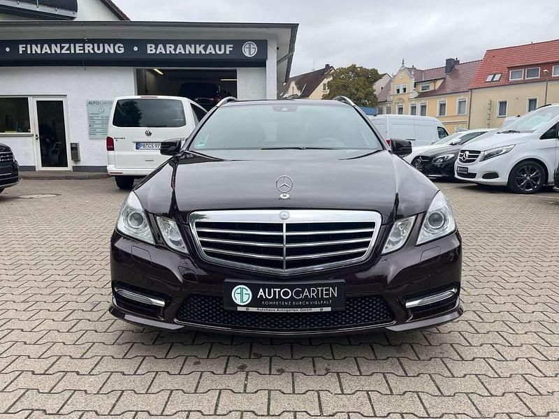 Gebraucht Mercedes E300 AMG line 231 PS (169 kW) 2012 Braun Kombi